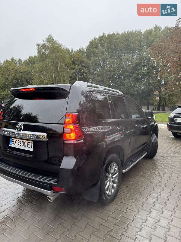 Внедорожник / Кроссовер Toyota Land Cruiser Prado 2019 в Хмельницком
