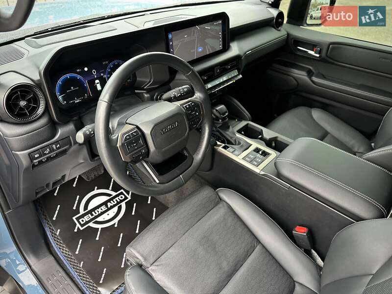 Позашляховик / Кросовер Toyota Land Cruiser Prado 2024 в Києві