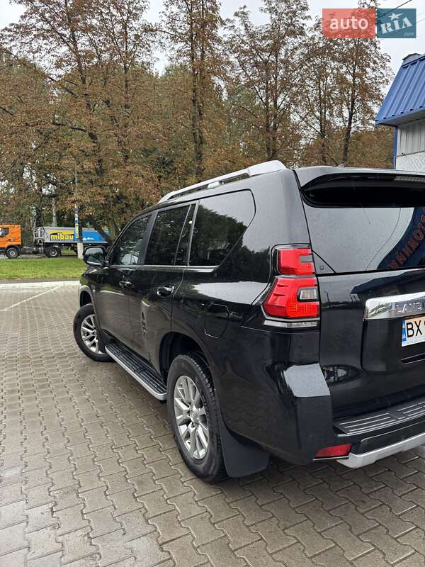 Внедорожник / Кроссовер Toyota Land Cruiser Prado 2019 в Хмельницком