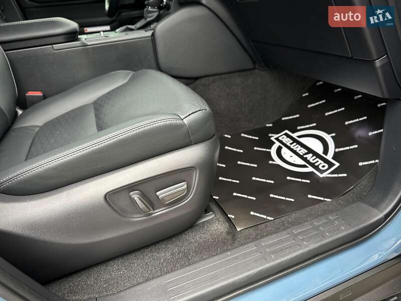 Позашляховик / Кросовер Toyota Land Cruiser Prado 2024 в Києві