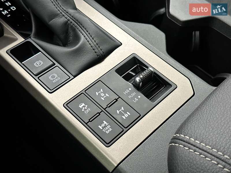 Позашляховик / Кросовер Toyota Land Cruiser Prado 2024 в Києві