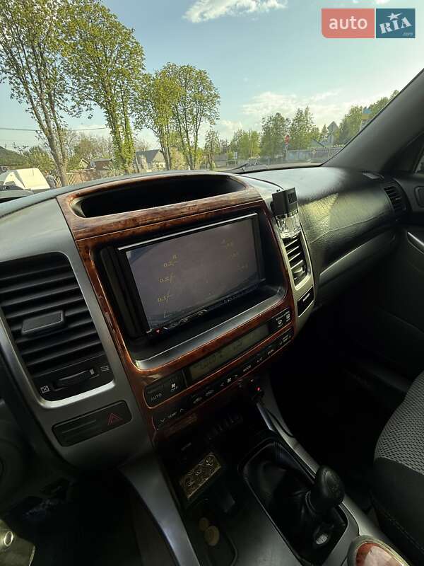 Позашляховик / Кросовер Toyota Land Cruiser Prado 2006 в Первомайську