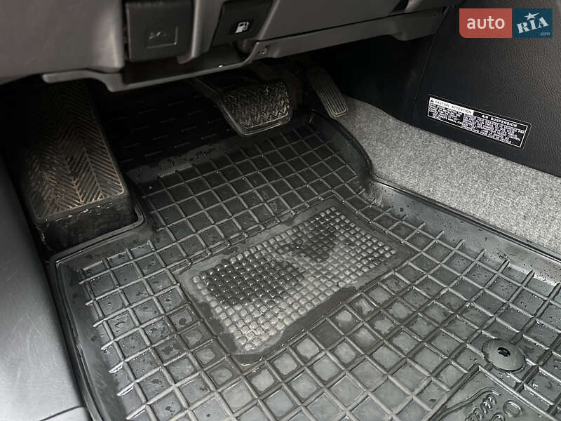 Позашляховик / Кросовер Toyota Land Cruiser Prado 2008 в Рівному фото 45 Позашляховик / Кросовер Toyota Land Cruiser Prado 2008 в Рівному