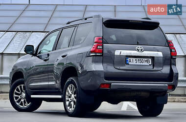 Позашляховик / Кросовер Toyota Land Cruiser Prado 2018 в 