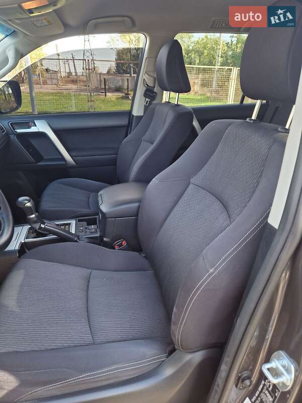 Внедорожник / Кроссовер Toyota Land Cruiser Prado 2020 в Днепре