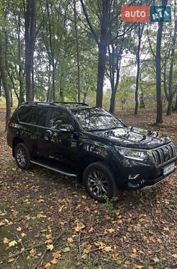 Внедорожник / Кроссовер Toyota Land Cruiser Prado 2020 в 