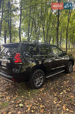 Внедорожник / Кроссовер Toyota Land Cruiser Prado 2020 в 