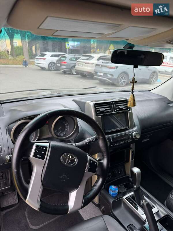 Внедорожник / Кроссовер Toyota Land Cruiser Prado 2012 в Черновцах фото 4 Внедорожник / Кроссовер Toyota Land Cruiser Prado 2012 в Черновцах