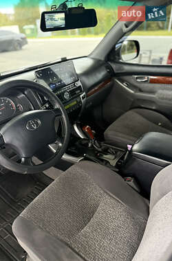 Внедорожник / Кроссовер Toyota Land Cruiser Prado 2007 в 