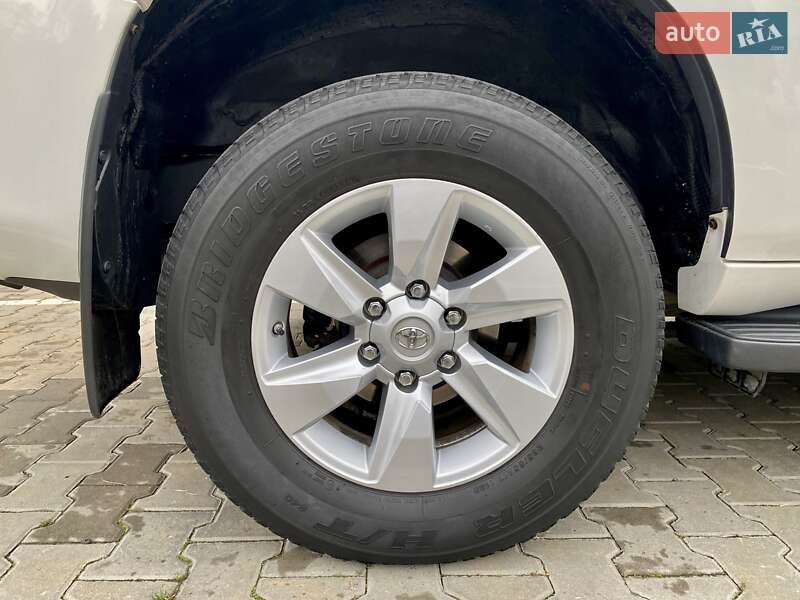 Внедорожник / Кроссовер Toyota Land Cruiser Prado 2019 в Киеве