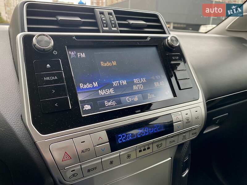 Внедорожник / Кроссовер Toyota Land Cruiser Prado 2019 в Киеве