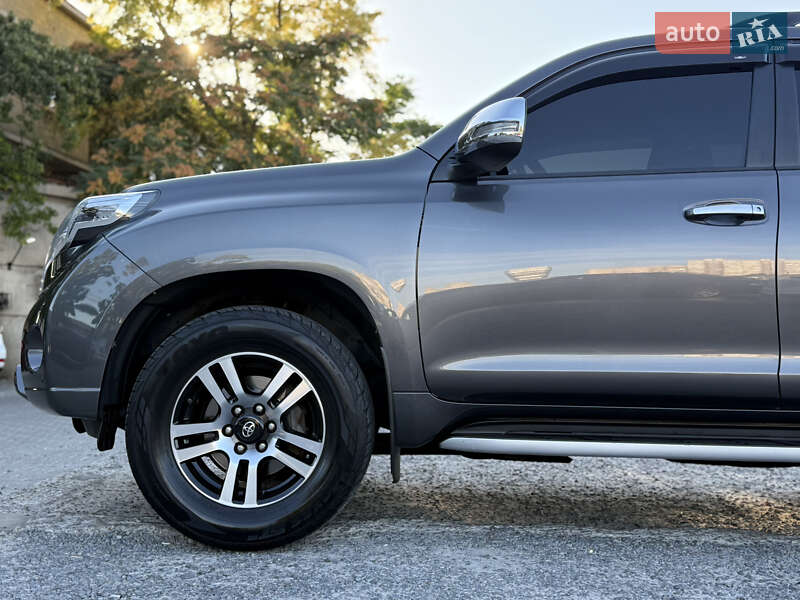 Внедорожник / Кроссовер Toyota Land Cruiser Prado 2013 в Одессе