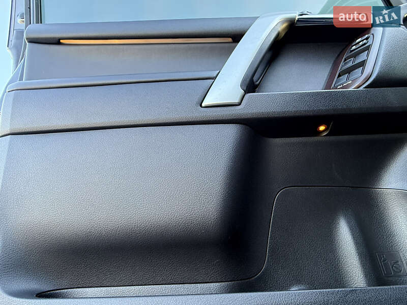 Внедорожник / Кроссовер Toyota Land Cruiser Prado 2013 в Одессе