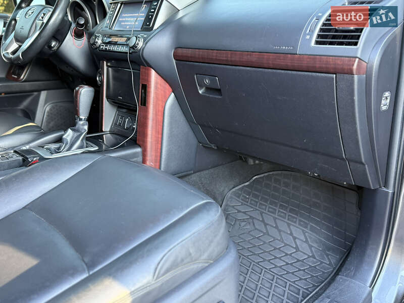 Внедорожник / Кроссовер Toyota Land Cruiser Prado 2013 в Одессе
