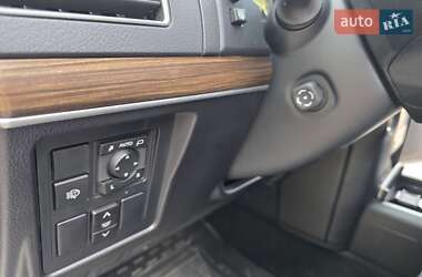 Позашляховик / Кросовер Toyota Land Cruiser Prado 2022 в 
