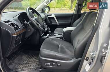 Позашляховик / Кросовер Toyota Land Cruiser Prado 2022 в 