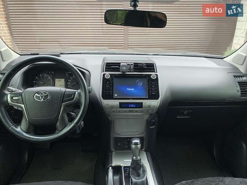 Позашляховик / Кросовер Toyota Land Cruiser Prado 2018 в Києві фото 5 Позашляховик / Кросовер Toyota Land Cruiser Prado 2018 в Києві