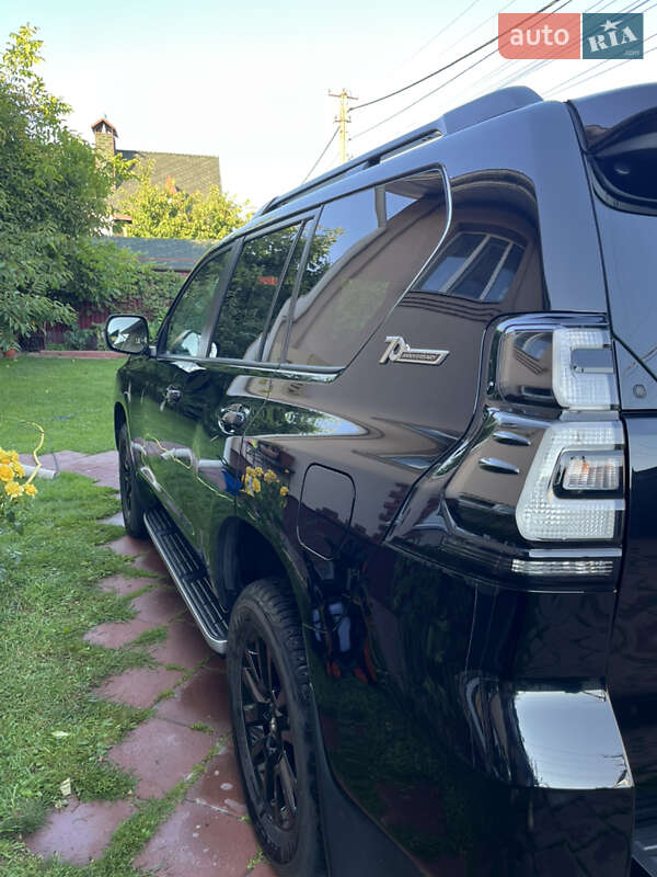 Позашляховик / Кросовер Toyota Land Cruiser Prado 2022 в Києві