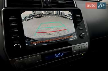 Внедорожник / Кроссовер Toyota Land Cruiser Prado 2023 в 