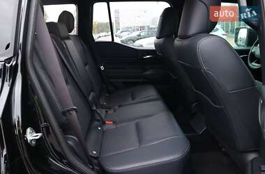 Внедорожник / Кроссовер Toyota Land Cruiser Prado 2024 в 