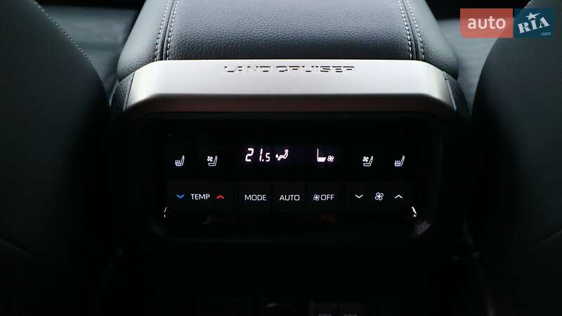 Внедорожник / Кроссовер Toyota Land Cruiser Prado 2024 в Киеве фото 22 Внедорожник / Кроссовер Toyota Land Cruiser Prado 2024 в Киеве
