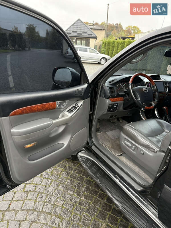 Позашляховик / Кросовер Toyota Land Cruiser Prado 2007 в Жовкві