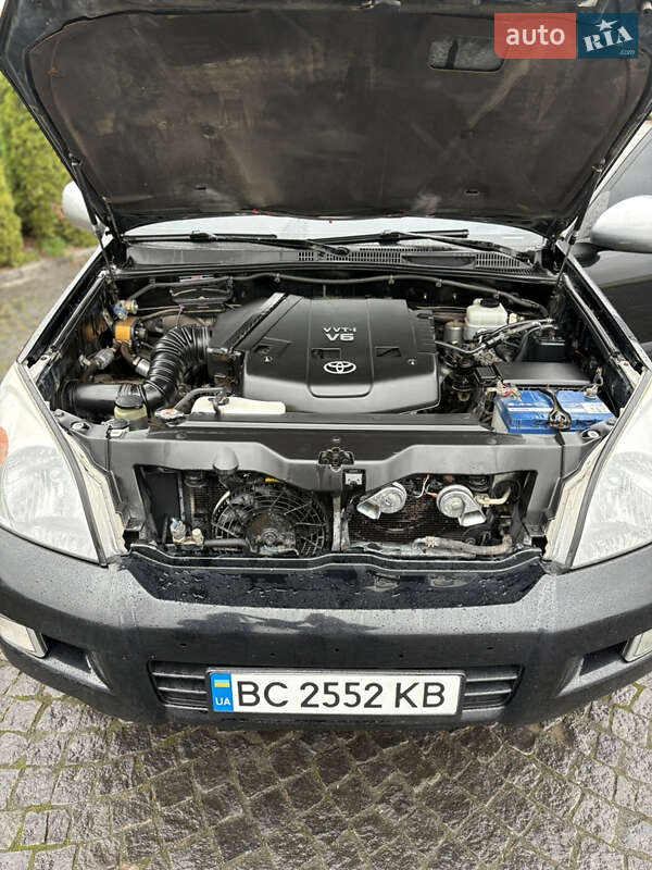 Позашляховик / Кросовер Toyota Land Cruiser Prado 2007 в Жовкві