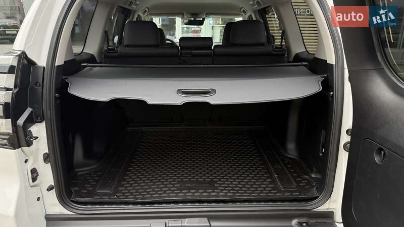 Внедорожник / Кроссовер Toyota Land Cruiser Prado 2021 в Одессе