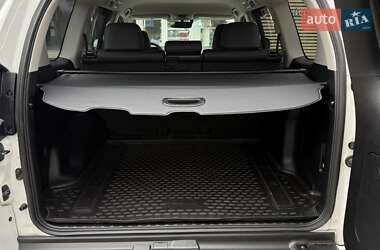 Позашляховик / Кросовер Toyota Land Cruiser Prado 2021 в 
