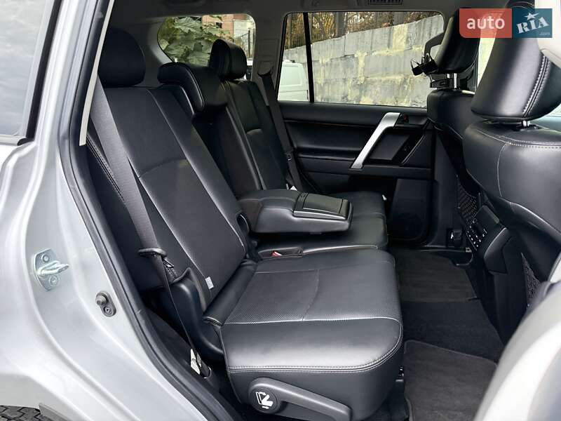 Внедорожник / Кроссовер Toyota Land Cruiser Prado 2020 в Харькове фото 11 Внедорожник / Кроссовер Toyota Land Cruiser Prado 2020 в Харькове
