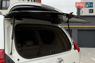 Внедорожник / Кроссовер Toyota Land Cruiser Prado 2010 в 