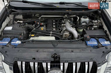 Внедорожник / Кроссовер Toyota Land Cruiser Prado 2010 в 