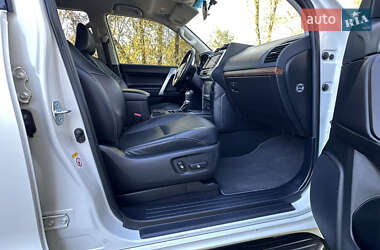 Внедорожник / Кроссовер Toyota Land Cruiser Prado 2019 в 