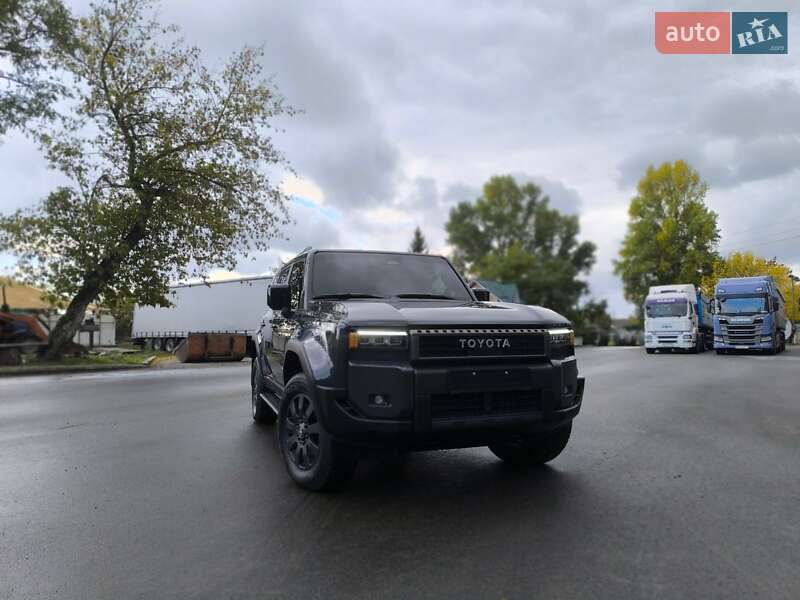 Toyota Land Cruiser Prado 2025