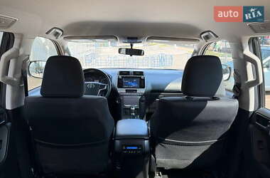Внедорожник / Кроссовер Toyota Land Cruiser Prado 2019 в 