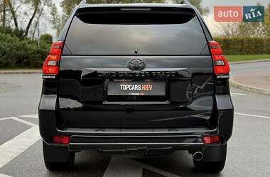 Внедорожник / Кроссовер Toyota Land Cruiser Prado 2020 в 