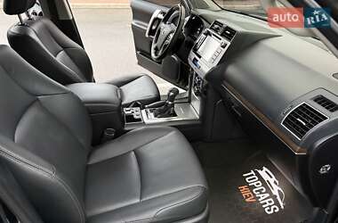 Внедорожник / Кроссовер Toyota Land Cruiser Prado 2020 в 