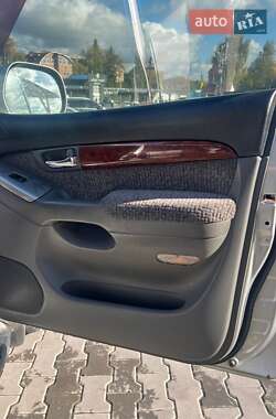 Внедорожник / Кроссовер Toyota Land Cruiser Prado 2002 в 