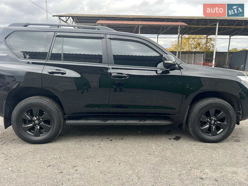 Внедорожник / Кроссовер Toyota Land Cruiser Prado 2019 в Полтаве