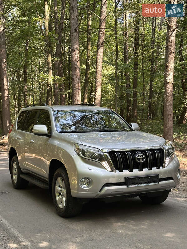 Позашляховик / Кросовер Toyota Land Cruiser Prado 2017 в Луцьку фото 2 Позашляховик / Кросовер Toyota Land Cruiser Prado 2017 в Луцьку
