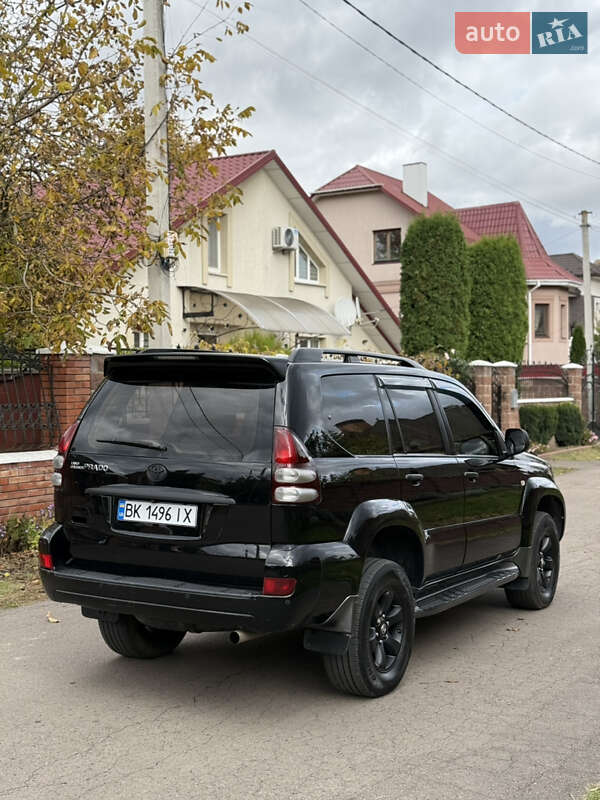 Позашляховик / Кросовер Toyota Land Cruiser Prado 2007 в Рівному