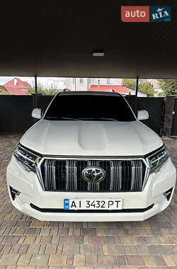 Внедорожник / Кроссовер Toyota Land Cruiser Prado 2018 в 