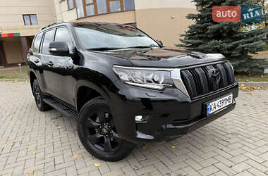 Внедорожник / Кроссовер Toyota Land Cruiser Prado 2021 в 