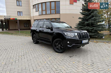 Внедорожник / Кроссовер Toyota Land Cruiser Prado 2021 в 