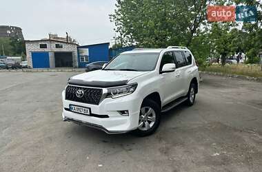 Позашляховик / Кросовер Toyota Land Cruiser Prado 2019 в Києві