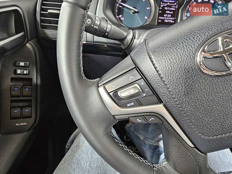 Позашляховик / Кросовер Toyota Land Cruiser Prado 2020 в Києві фото 33 Позашляховик / Кросовер Toyota Land Cruiser Prado 2020 в Києві