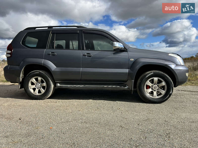 Позашляховик / Кросовер Toyota Land Cruiser Prado 2007 в Вишгороді