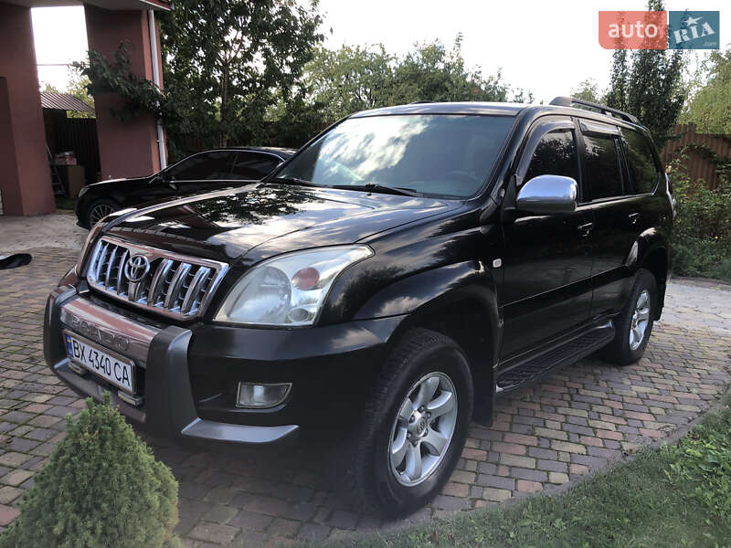 Внедорожник / Кроссовер Toyota Land Cruiser Prado 2005 в Хмельницком