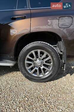 Позашляховик / Кросовер Toyota Land Cruiser Prado 2018 в  фото 5 Позашляховик / Кросовер Toyota Land Cruiser Prado 2018 в