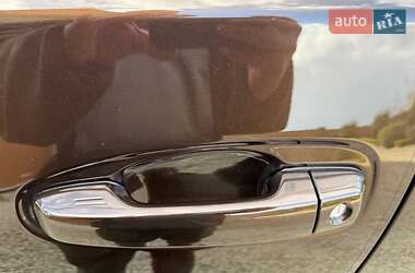 Позашляховик / Кросовер Toyota Land Cruiser Prado 2018 в  фото 21 Позашляховик / Кросовер Toyota Land Cruiser Prado 2018 в